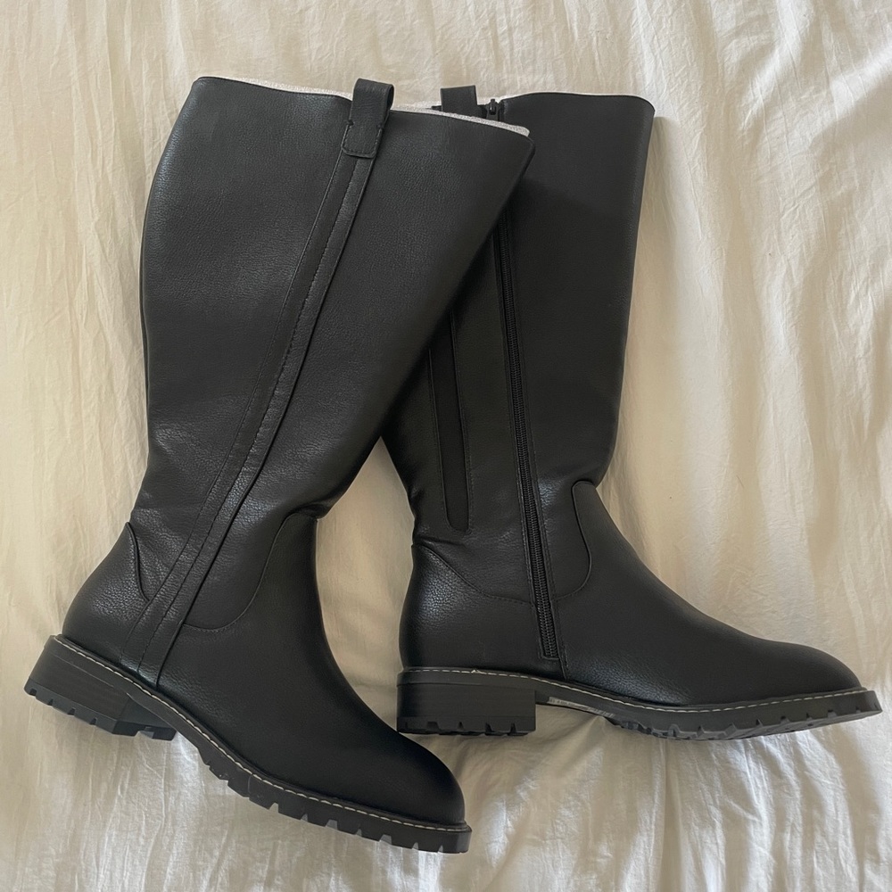 Torrid WIDE CALF contrast stitch knee boots